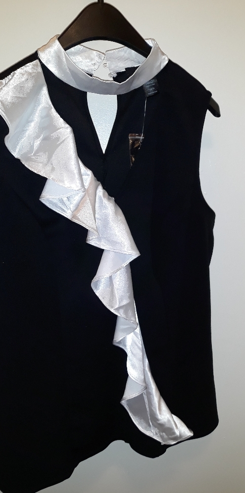 black sleeveless top